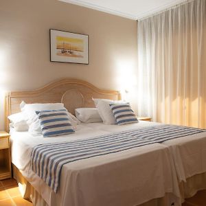 Habitación con 2 Camas Individuales